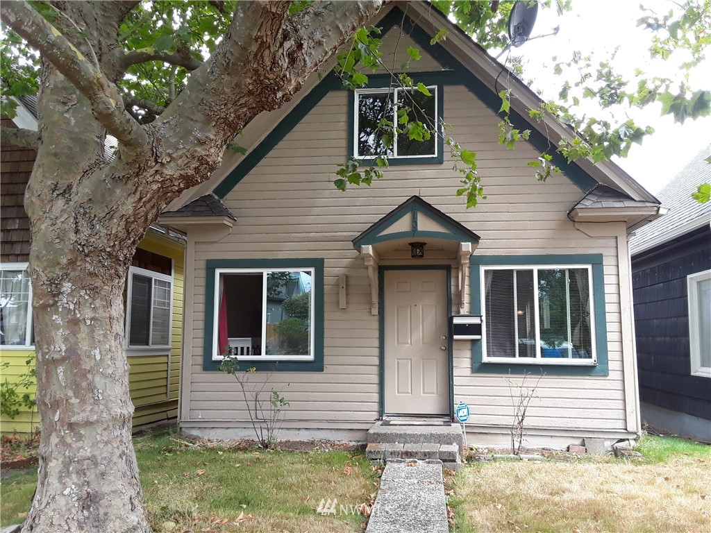 2107 Rockefeller Avenue Everett, WA 98201 - Photo 1 of 17
