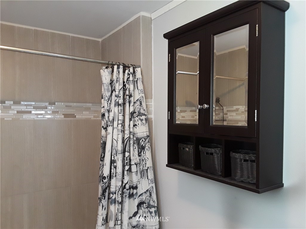 2107 Rockefeller Avenue Everett, WA 98201 - Photo 12 of 17