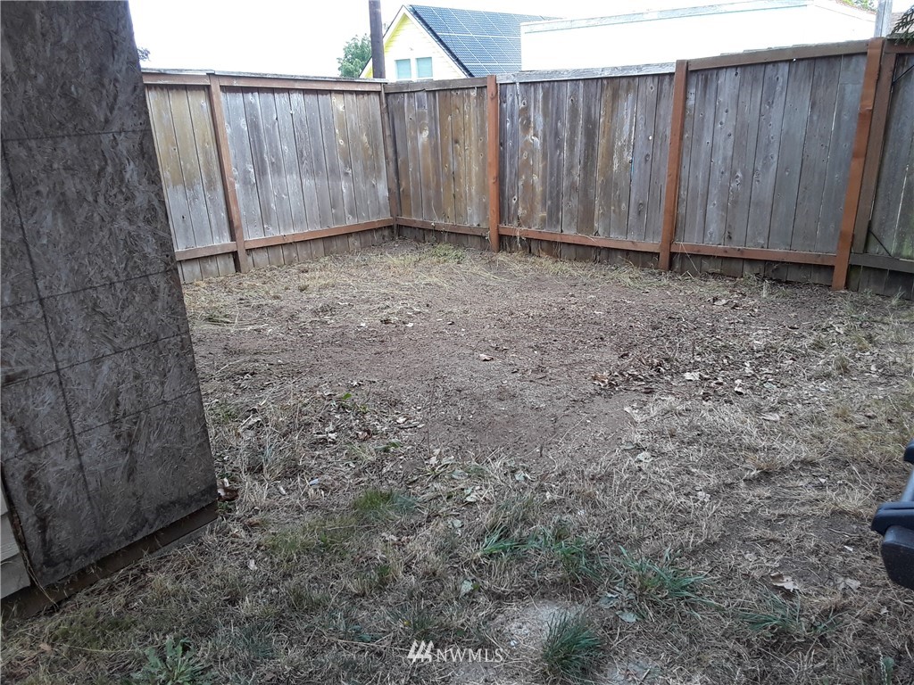 2107 Rockefeller Avenue Everett, WA 98201 - Photo 14 of 17