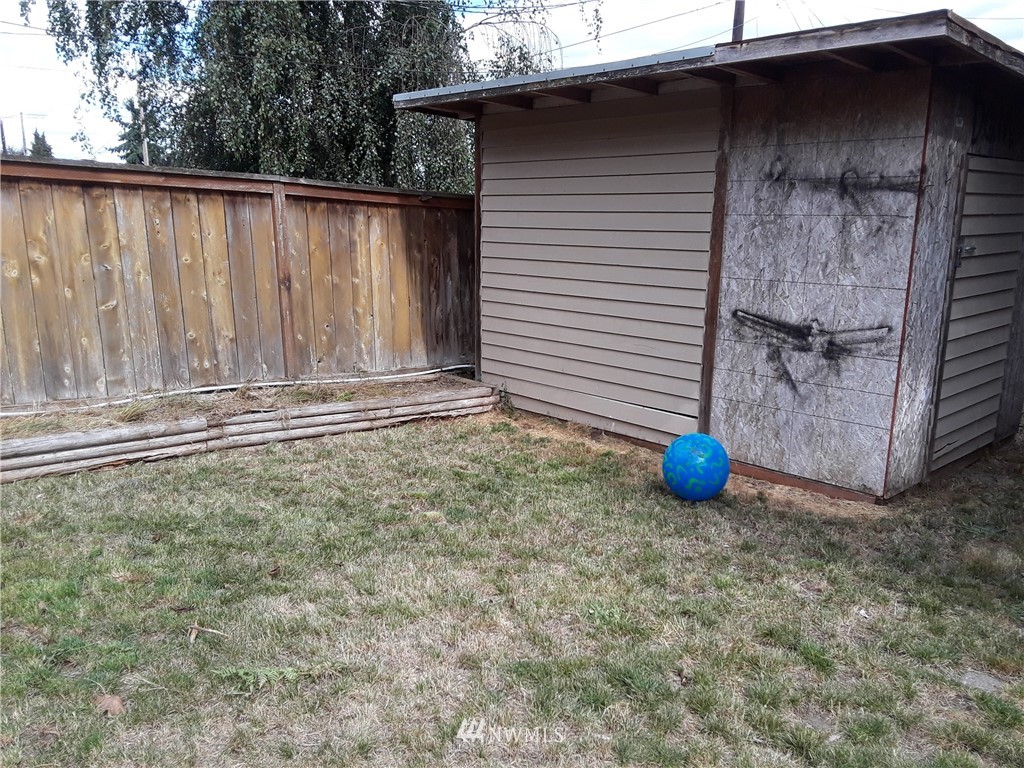 2107 Rockefeller Avenue Everett, WA 98201 - Photo 17 of 17