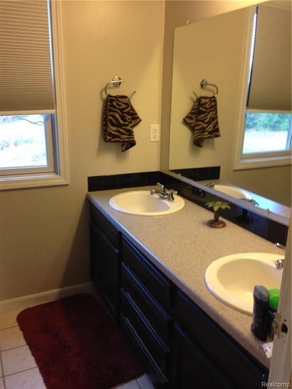 5345 Bentley Lake Road Howell, MI 48843 - Photo 7 of 15