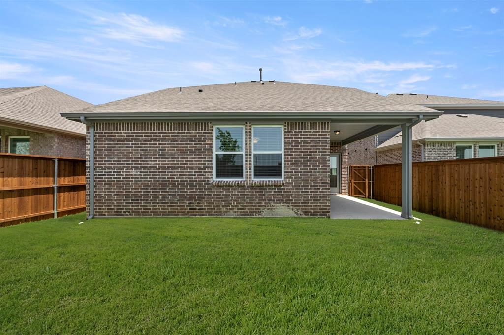 5909 Laurel Lk Lane Pilot Point, TX 76258 - Photo 26 of 27 26. 5909 Laurel Lake - Back