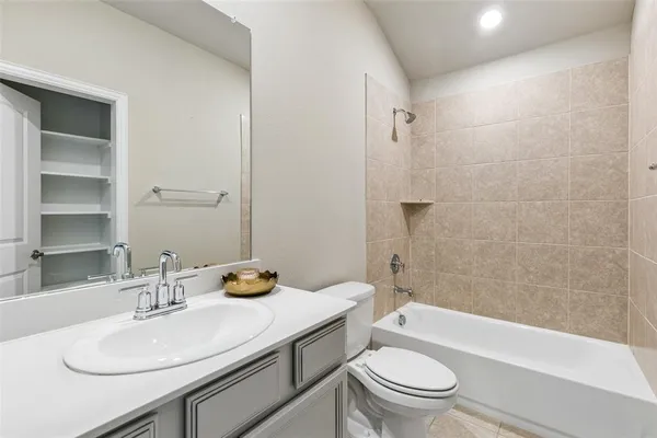 $320,000 | 416 Ronda Road, Fate, TX 75087