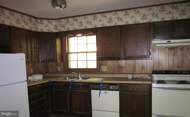 9000 Riverside Road Nanjemoy, MD 20662 - Photo 4 of 9 Kitchen