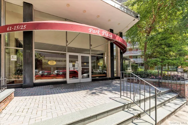 $459,000 | 61-15 97th Street, Unit 12A | Rego Park