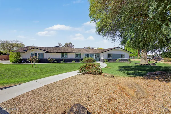 $875,000 | 1501 West Dunlap Avenue, Phoenix, AZ 85021
