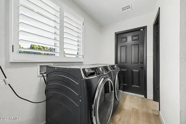 $875,000 | 1501 West Dunlap Avenue, Phoenix, AZ 85021