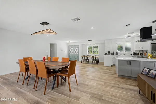 $875,000 | 1501 West Dunlap Avenue, Phoenix, AZ 85021