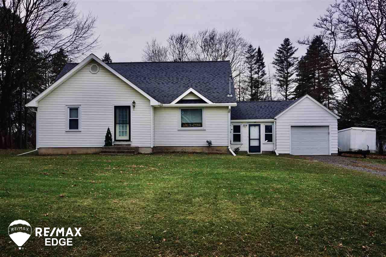 512 South McKinley Road Flushing, MI 48433 - Photo 1 of 18 50030251.JPG