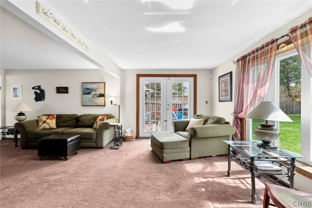 320 Myron Road Camillus, NY 13219 - Photo 12 of 34