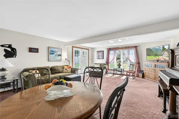 $259,900 | 320 Myron Road, Camillus, NY 13219