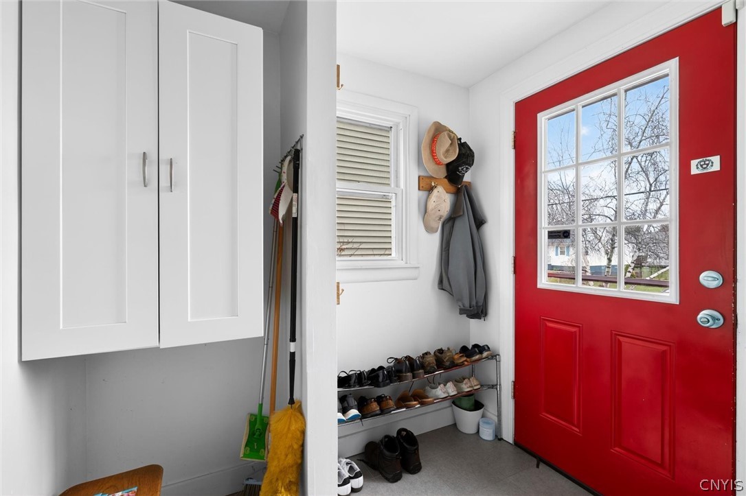 320 Myron Road Camillus, NY 13219 - Photo 20 of 34