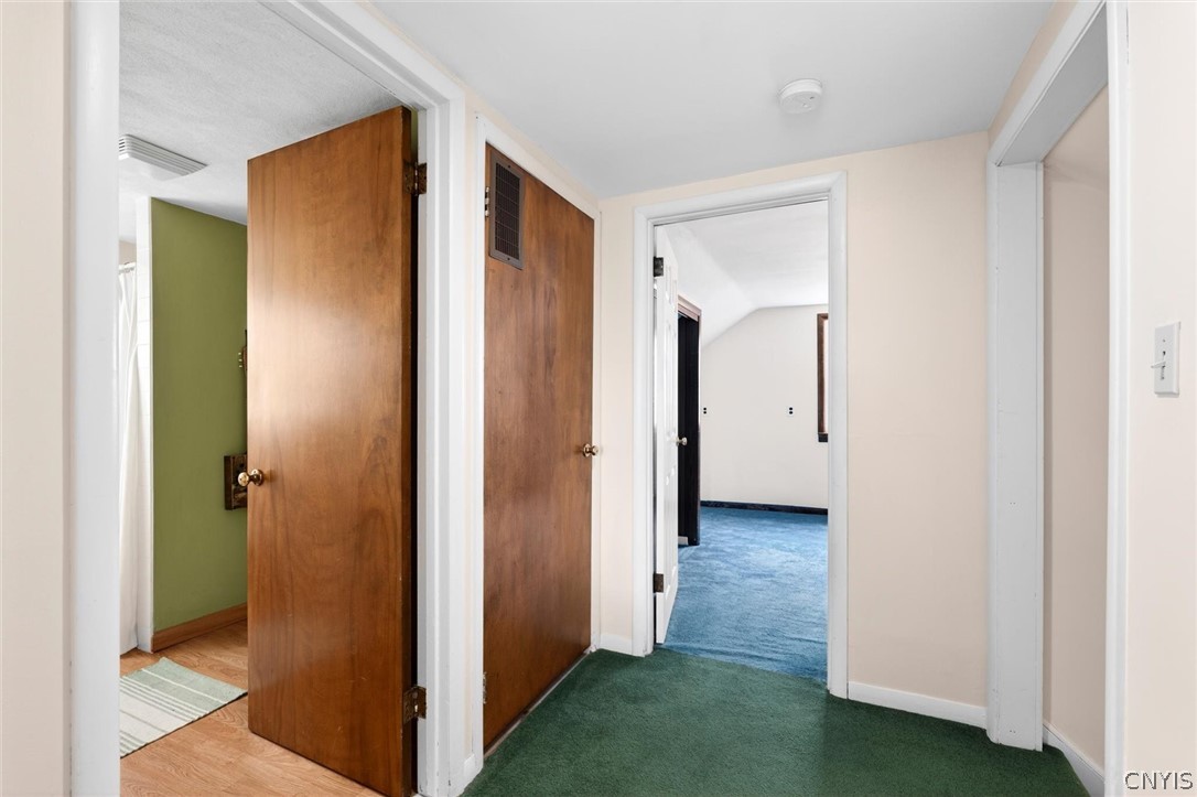 320 Myron Road Camillus, NY 13219 - Photo 21 of 34