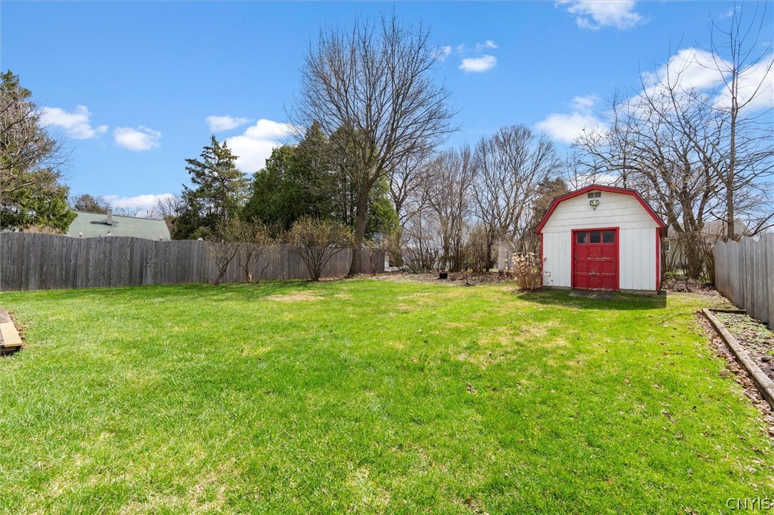 320 Myron Road Camillus, NY 13219 - Photo 31 of 34