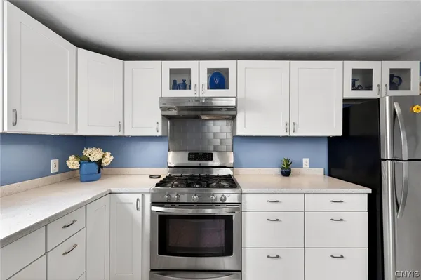 $259,900 | 320 Myron Road, Camillus, NY 13219