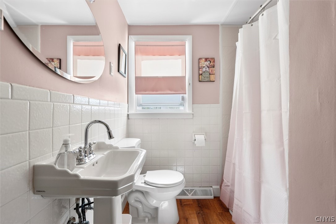 320 Myron Road Camillus, NY 13219 - Photo 10 of 34