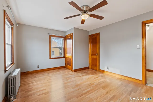 $299,900 | 20 John Street, Enfield, CT 06082