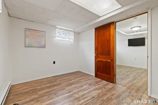 $299,900 | 20 John Street, Enfield, CT 06082