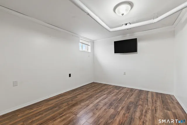 $299,900 | 20 John Street, Enfield, CT 06082