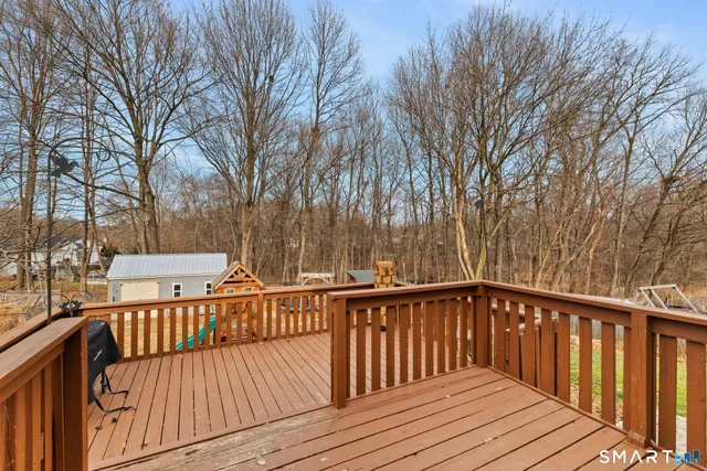 $299,900 | 20 John Street, Enfield, CT 06082