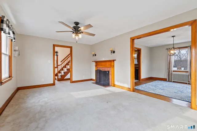 $299,900 | 20 John Street, Enfield, CT 06082