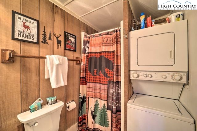 220 Charter Hills Road, Unit B2 Beech Mountain, NC 28604 - Photo 28 of 37 a utility room with dryer and washer