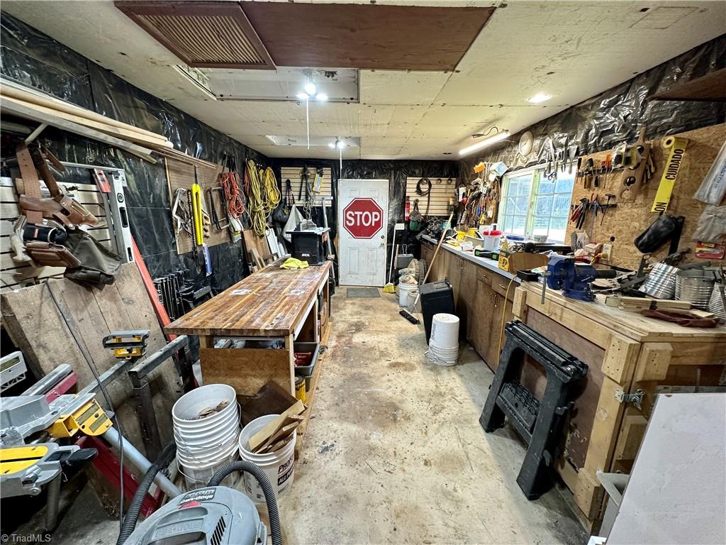 5311 Adrian Road Jamestown, NC 27282 - Photo 46 of 50 PLUS a Wired workshop!