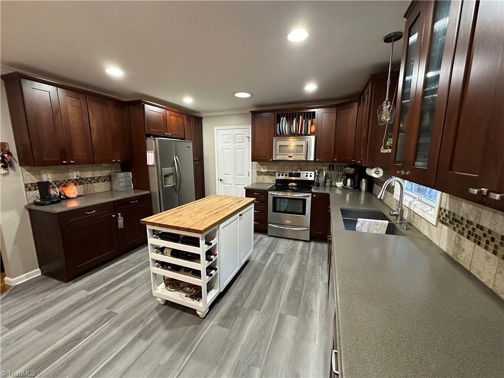 5311 Adrian Road Jamestown, NC 27282 - Photo 7 of 50 Gallery Image 7