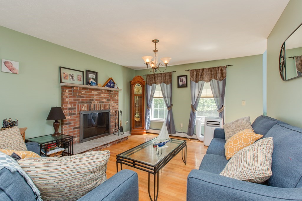 268 Lords Mill Road Epsom, NH 03234 - Photo 4 of 30