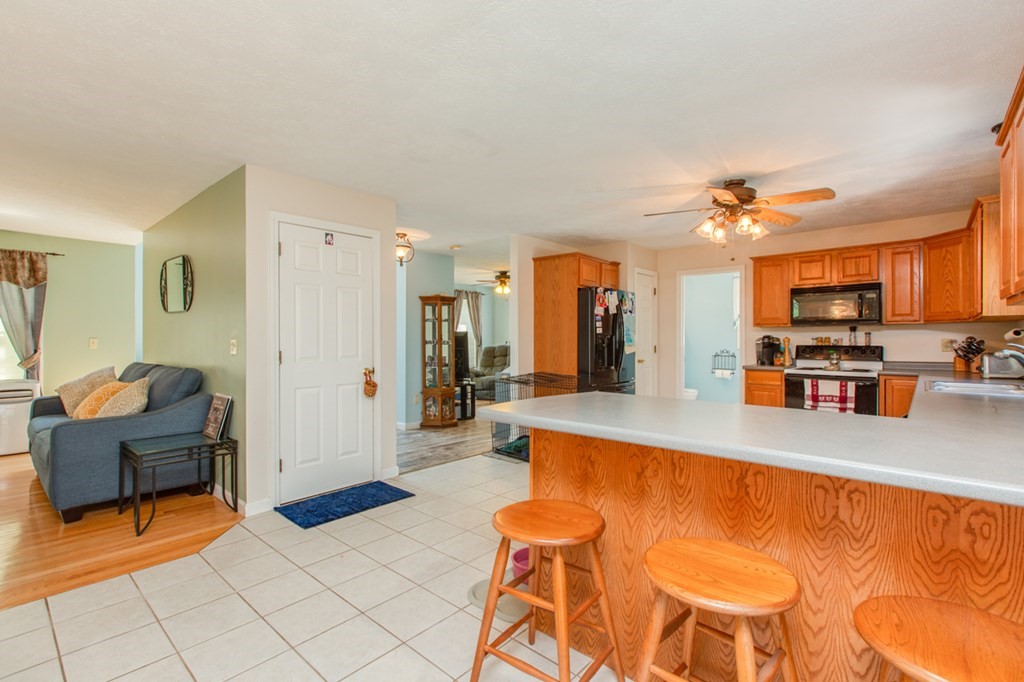 268 Lords Mill Road Epsom, NH 03234 - Photo 5 of 30
