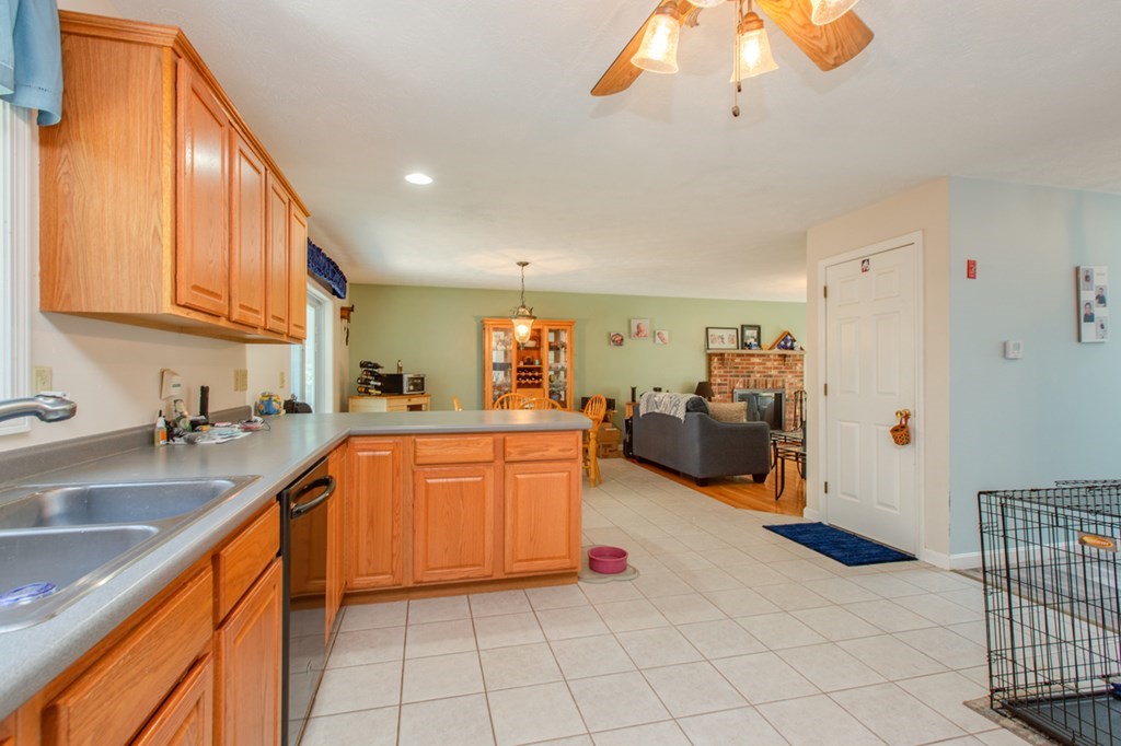 268 Lords Mill Road Epsom, NH 03234 - Photo 6 of 30