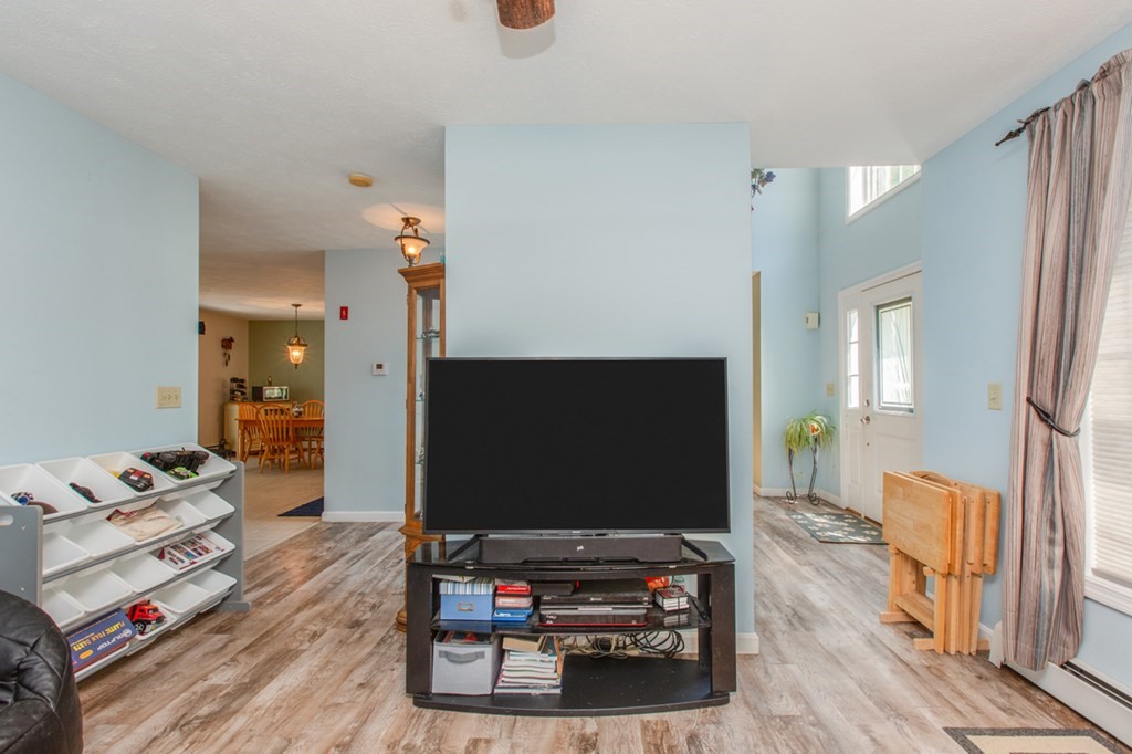 268 Lords Mill Road Epsom, NH 03234 - Photo 10 of 30