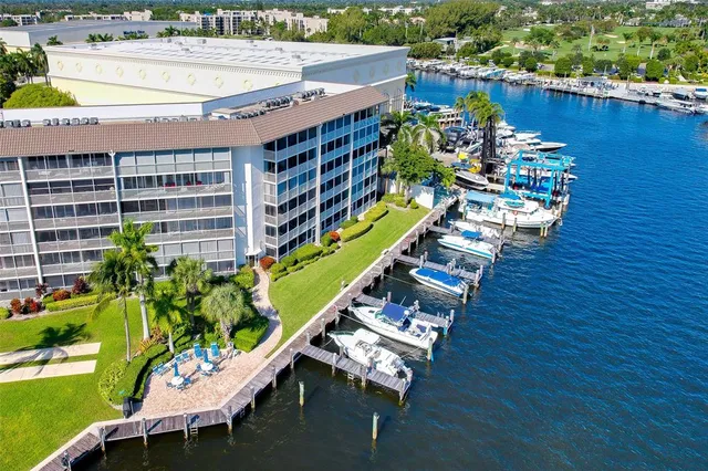 $2,900 | 410 North Federal Highway, Unit 421, Deerfield Beach, FL 33441