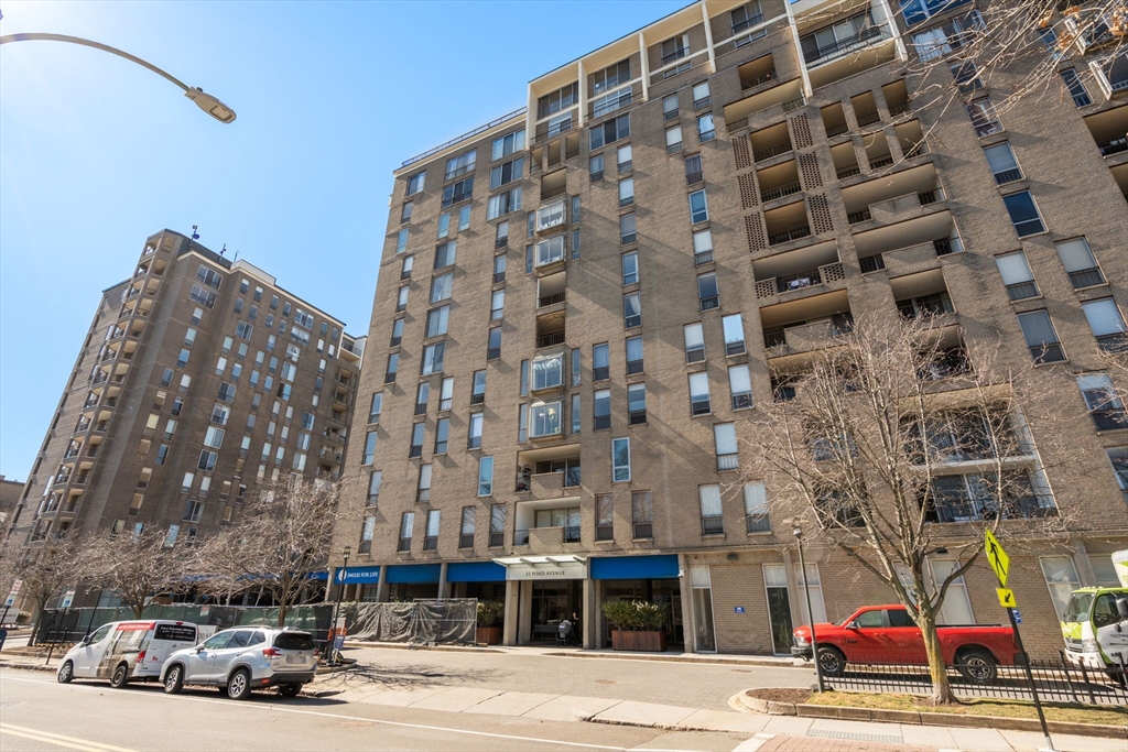 33 Pond Avenue, Unit 919 Brookline, MA 02445 - Photo 20 of 20