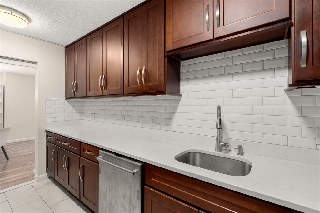 33 Pond Avenue, Unit 919 Brookline, MA 02445 - Photo 7 of 20