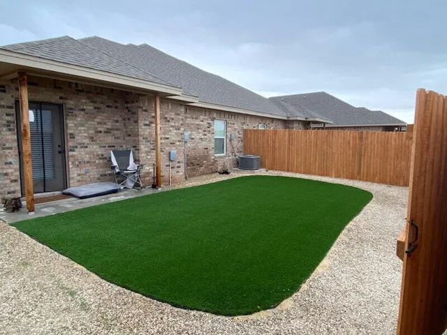 $1,395 | 1505 Avenue O, Unit A, Shallowater, TX 79363