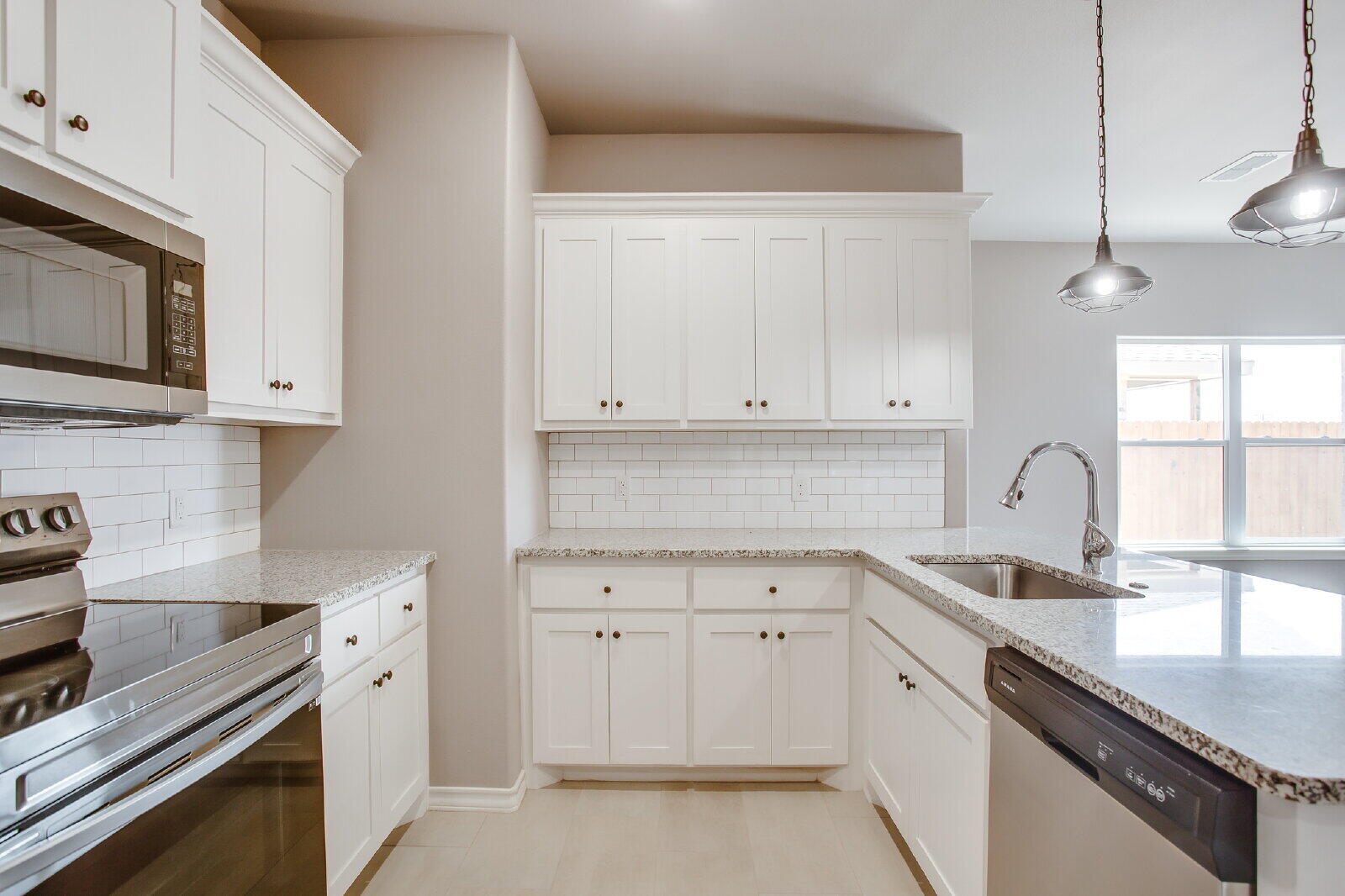 1505 Avenue O, Unit A Shallowater, TX 79363 - Photo 8 of 18 large (6)