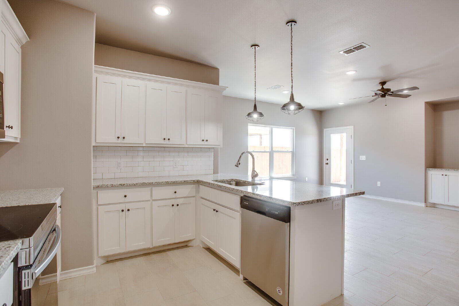 1505 Avenue O, Unit A Shallowater, TX 79363 - Photo 9 of 18 large (7)