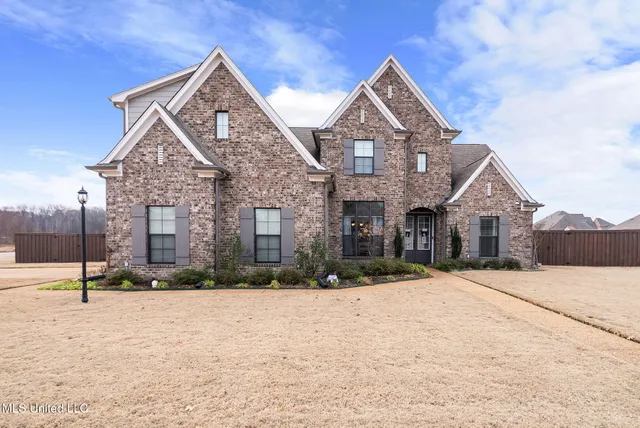 $500,000 | 14437 Choctaw Ridge Drive, Olive Branch, MS 38654