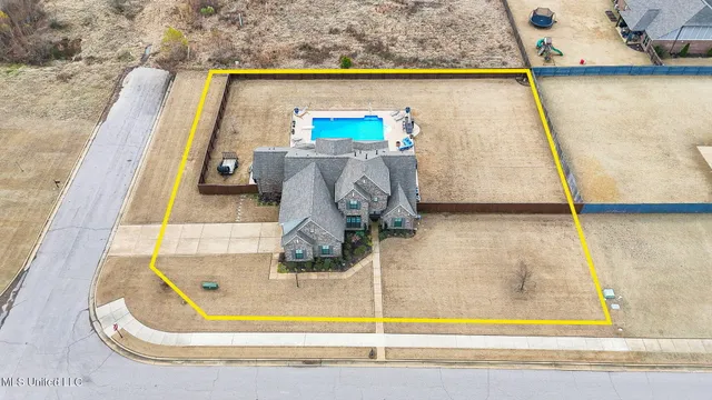 $500,000 | 14437 Choctaw Ridge Drive, Olive Branch, MS 38654