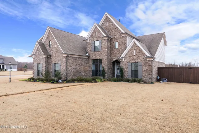 $500,000 | 14437 Choctaw Ridge Drive, Olive Branch, MS 38654