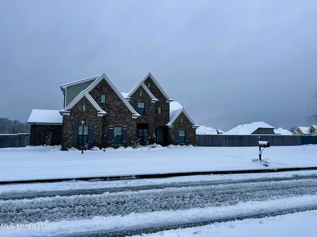 $500,000 | 14437 Choctaw Ridge Drive, Olive Branch, MS 38654