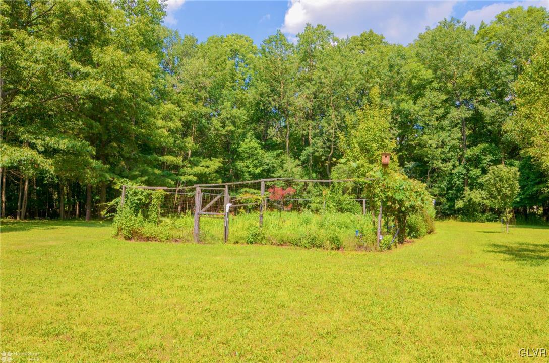 2688 Mountain Road Bath, PA 18014 - Photo 29 of 30