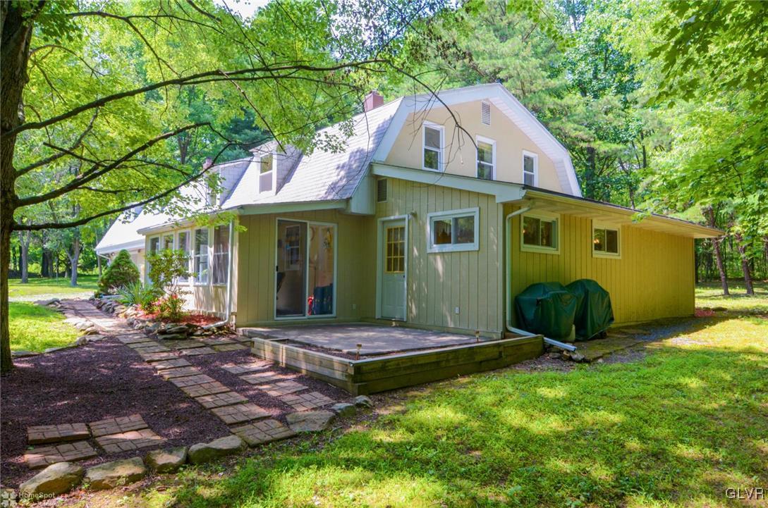 2688 Mountain Road Bath, PA 18014 - Photo 4 of 30