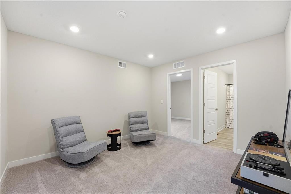 408 Woodview Drive Raymore, MO 64083 - Photo 21 of 37