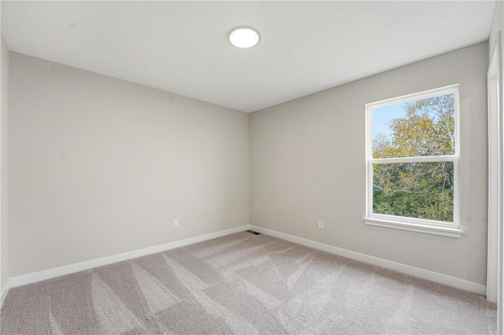 408 Woodview Drive Raymore, MO 64083 - Photo 24 of 37