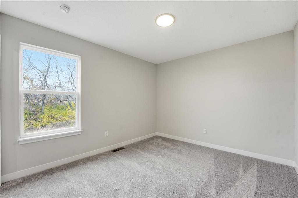 408 Woodview Drive Raymore, MO 64083 - Photo 26 of 37