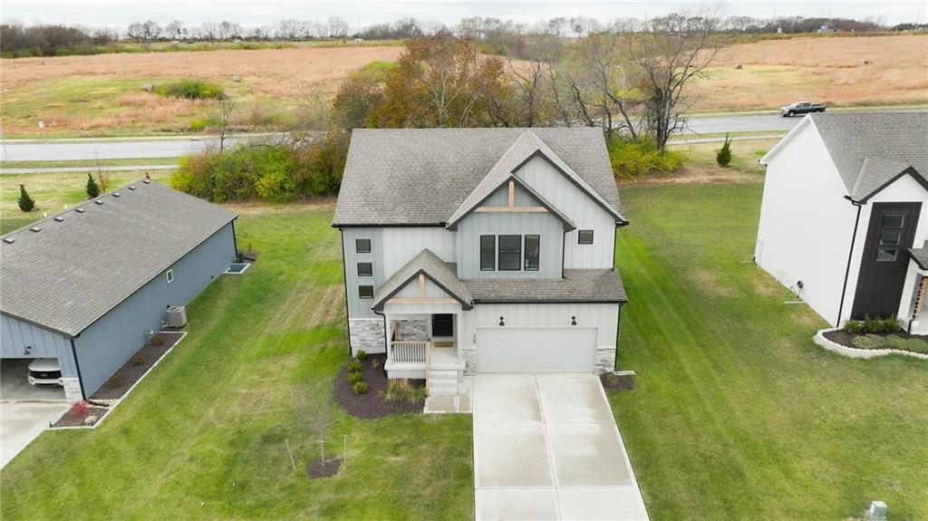 408 Woodview Drive Raymore, MO 64083 - Photo 34 of 37