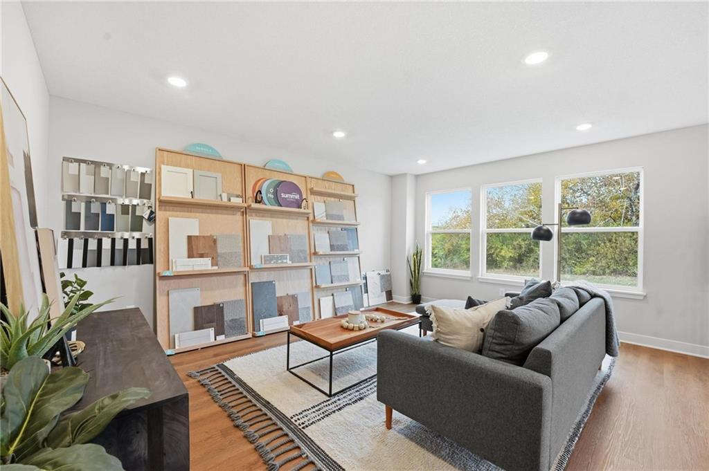 408 Woodview Drive Raymore, MO 64083 - Photo 5 of 37