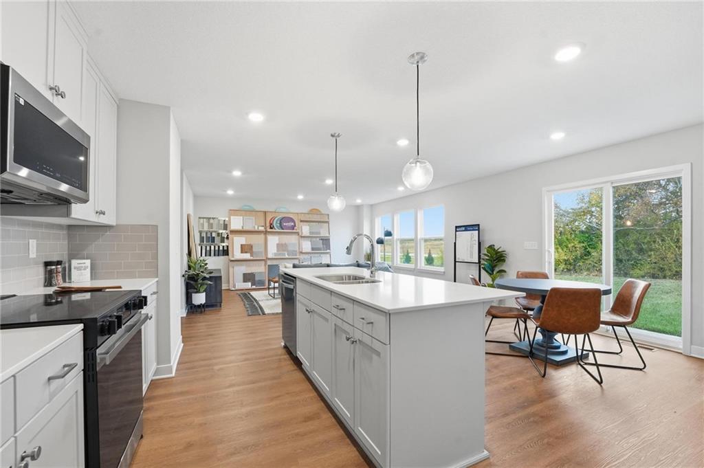 408 Woodview Drive Raymore, MO 64083 - Photo 10 of 37